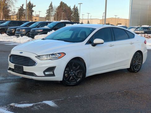 Used 2020 Ford Fusion SE w/ Equipment Group 151A image 1