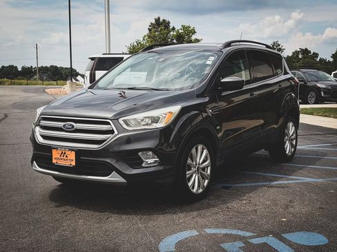 Used 2019 Ford Escape SEL AWD/4WD image 6