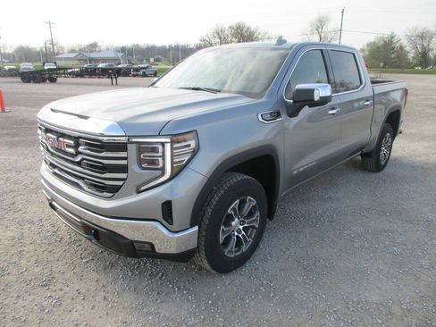 New 2026 GMC Sierra 1500 SLT image 10