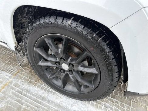 Used 2014 Jeep Grand Cherokee Summit image 9