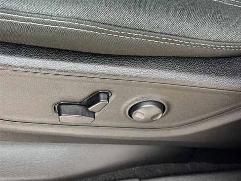 Used 2025 RAM 1500 Big Horn AWD/4WD image 22