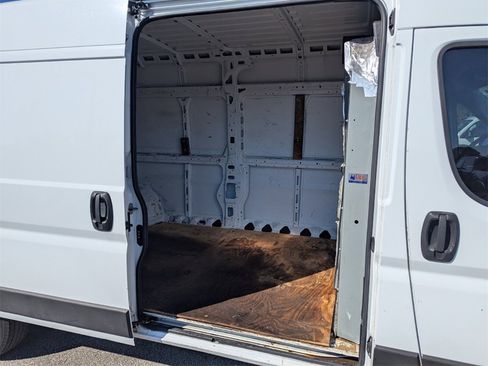Used 2021 RAM ProMaster 2500 image 15