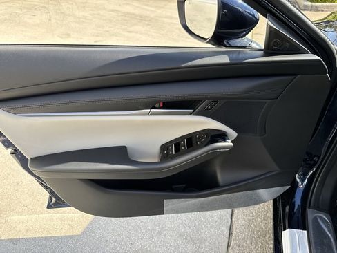 New 2026 MAZDA MAZDA3 2.5 S Sedan w/ Preferred Pkg image 39