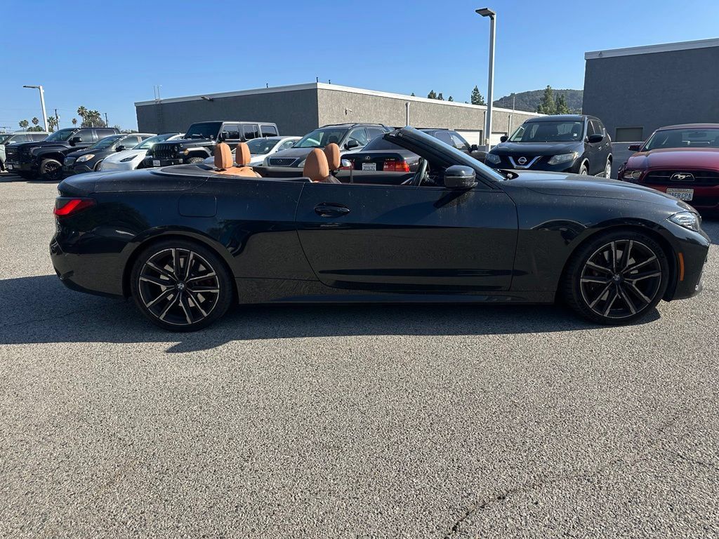 Used 2024 BMW 430i Convertible w/ M Sport Package RWD image 4