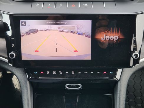 New 2026 Jeep Grand Cherokee L 4WD image 14