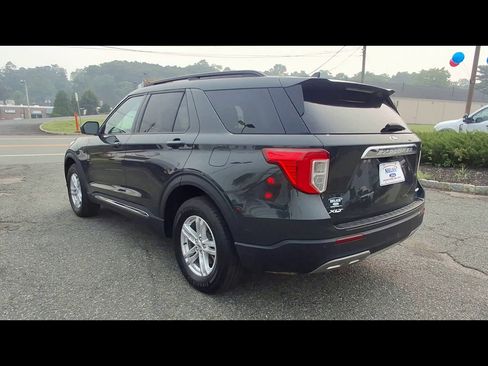 Certified 2023 Ford Explorer XLT w/ Equipment Group 202A AWD/4WD image 6