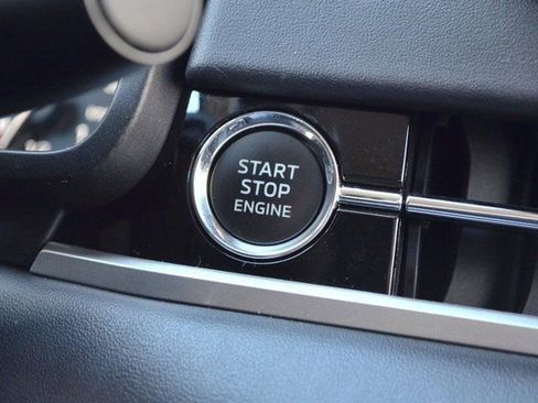 Used 2024 Mitsubishi Outlander SE image 31