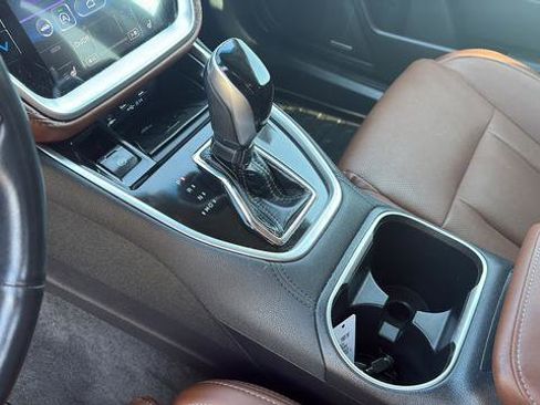 Used 2022 Subaru Outback Touring image 18