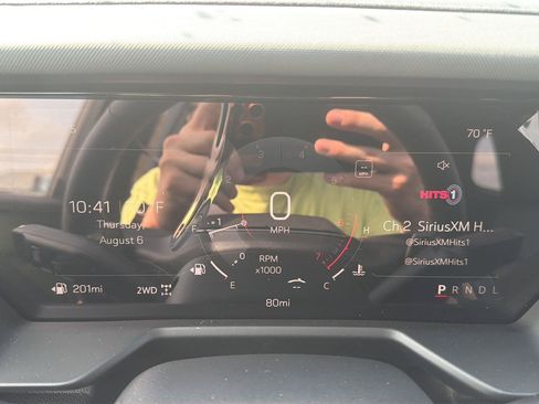 New 2026 GMC Acadia AT4 w/ Luxury Package AWD/4WD image 12