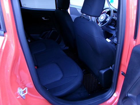 Used 2020 Jeep Renegade Sport image 11