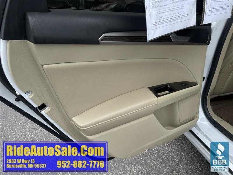 Used 2013 Ford Fusion SE FWD image 11