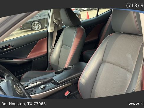 Used 2019 Lexus IS 300 w/ Navigation Package image 21