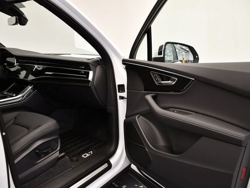 Used 2026 Audi Q7 3.0T Premium Plus w/ Premium Plus Package AWD/4WD image 44