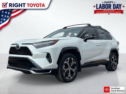 Used 2025 Toyota RAV4 XSE w/ Premium Package AWD/4WD image 1