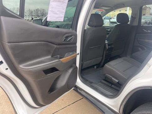 Used 2023 GMC Acadia SLE w/ Driver Convenience Package image 38