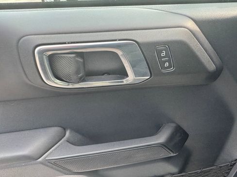 Used 2025 Ford Bronco Outer Banks image 15