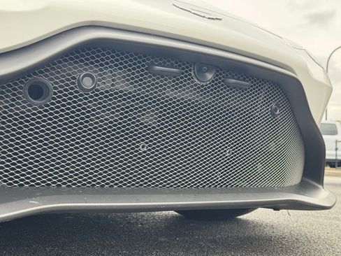 Used 2023 Aston Martin V8 Vantage Roadster image 34