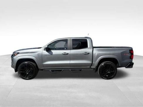 Used 2024 Chevrolet Colorado Z71 w/ Advanced Trailering Package AWD/4WD image 12