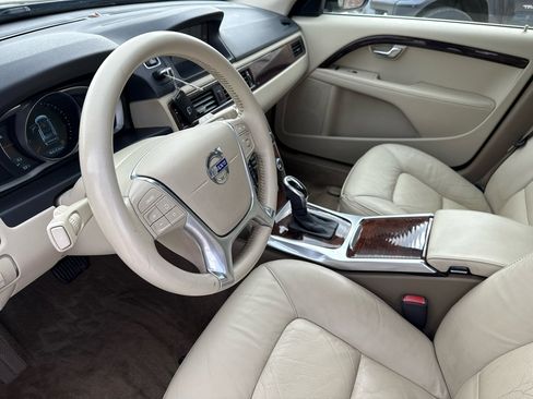 Used 2014 Volvo XC70 3.2 image 31