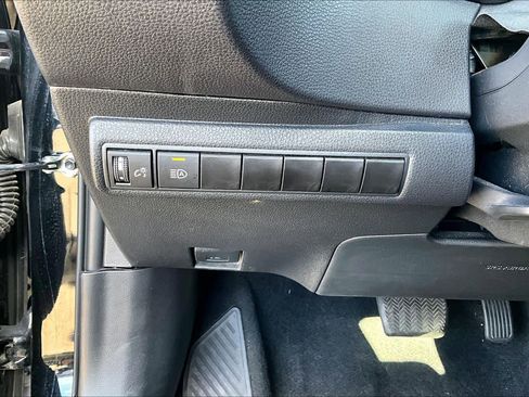 Used 2024 Toyota Corolla LE image 17