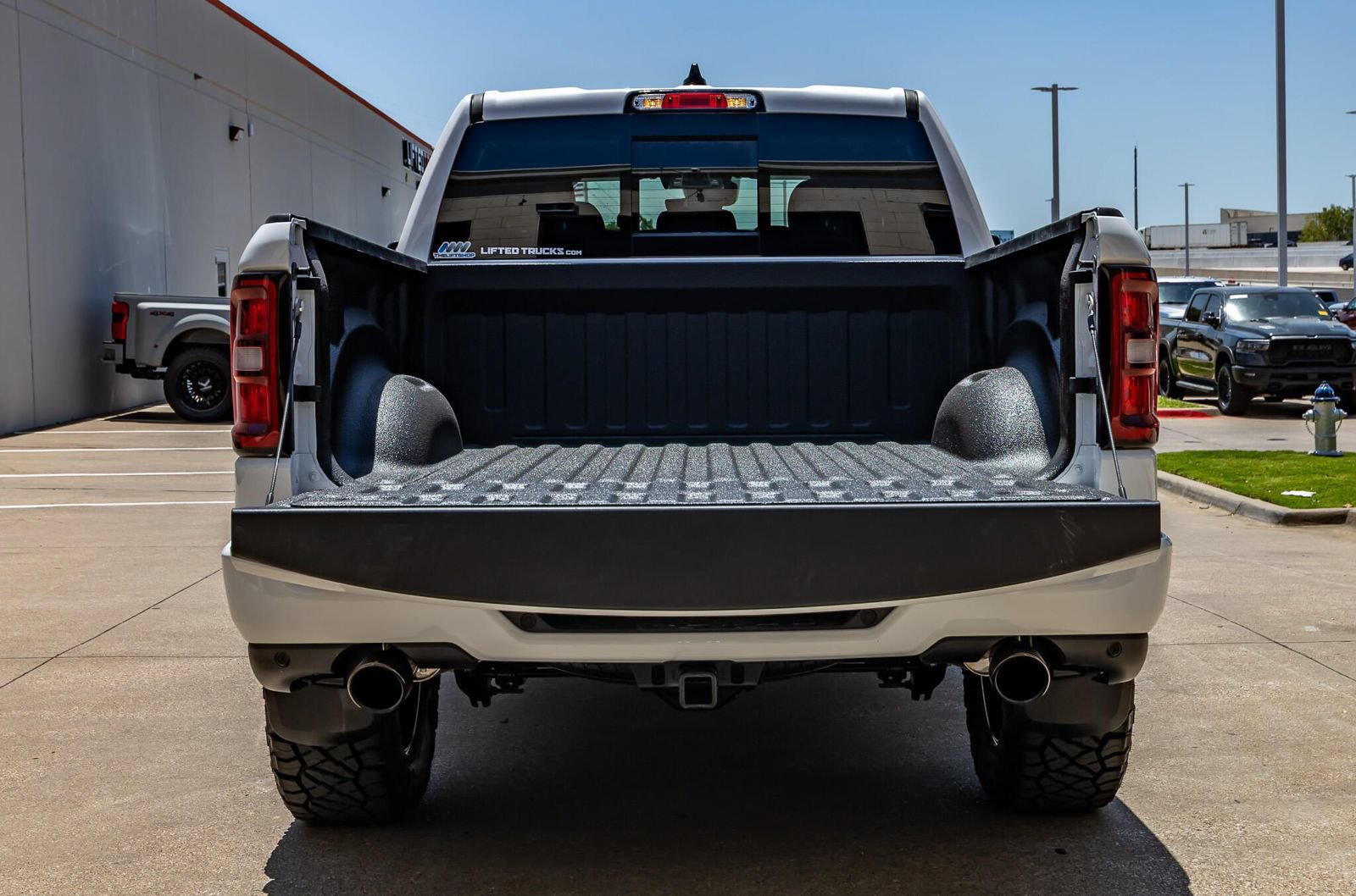Used 2026 RAM 1500 Big Horn AWD/4WD image 9