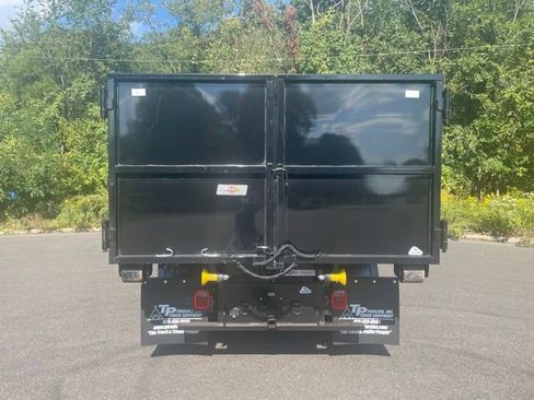 New 2024 Ford F550 4x4 Regular Cab Super Duty image 9