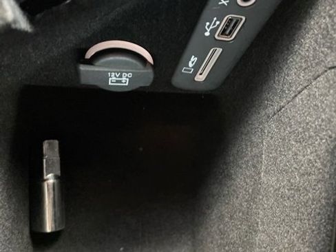 Used 2016 Dodge Challenger R/T Scat Pack image 41