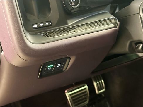 Certified 2025 Porsche Cayenne GTS AWD/4WD image 11