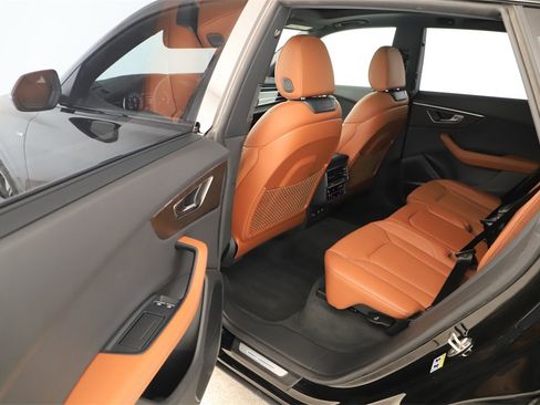 Certified 2025 Audi Q8 Prestige w/ Prestige Package image 27