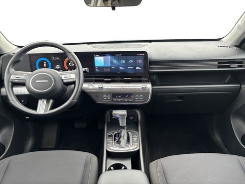 Used 2025 Hyundai Kona SEL image 12