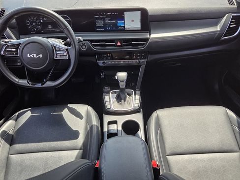 Used 2024 Kia Seltos SX w/ SX Sunroof Package AWD/4WD image 13
