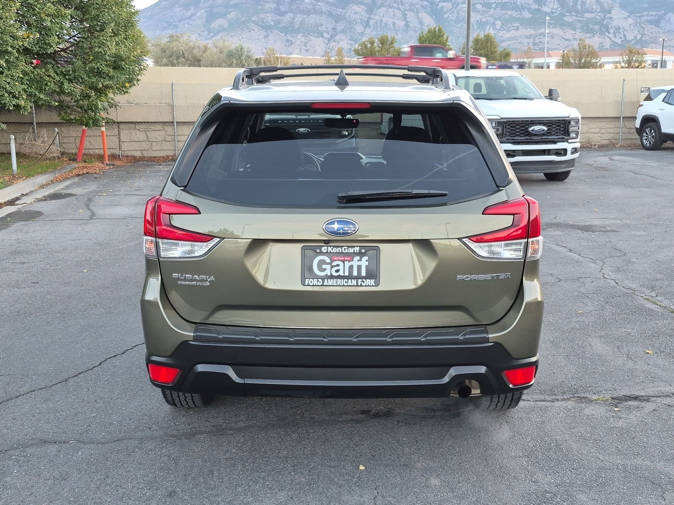 Used 2024 Subaru Forester Premium w/ Convenience Package AWD/4WD image 8