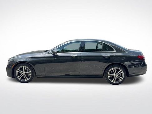 Used 2021 Mercedes-Benz E 350 4MATIC Sedan w/ Premium Package image 4