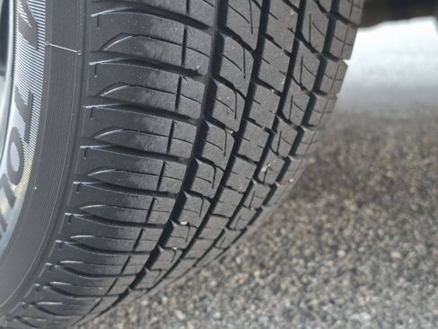 Used 1996 Chevrolet Lumina LS FWD image 25