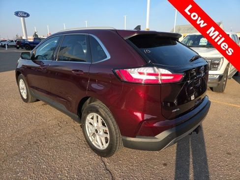 Used 2023 Ford Edge SEL w/ Convenience Package image 3