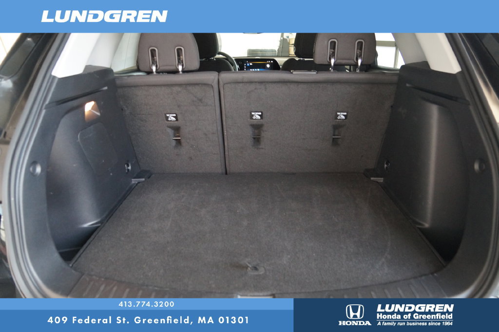 Used 2025 Chevrolet TrailBlazer LT AWD/4WD image 29