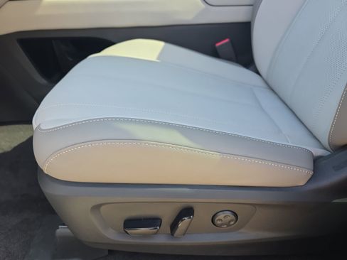 New 2027 INFINITI QX60 Luxe w/ Cargo Package FWD image 28