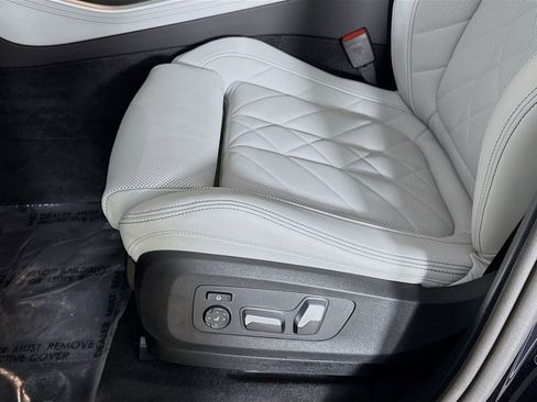 New 2026 BMW X5 xDrive40i w/ M Sport Package image 20