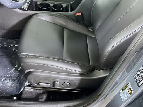 Certified 2025 Hyundai Kona Limited AWD/4WD image 27