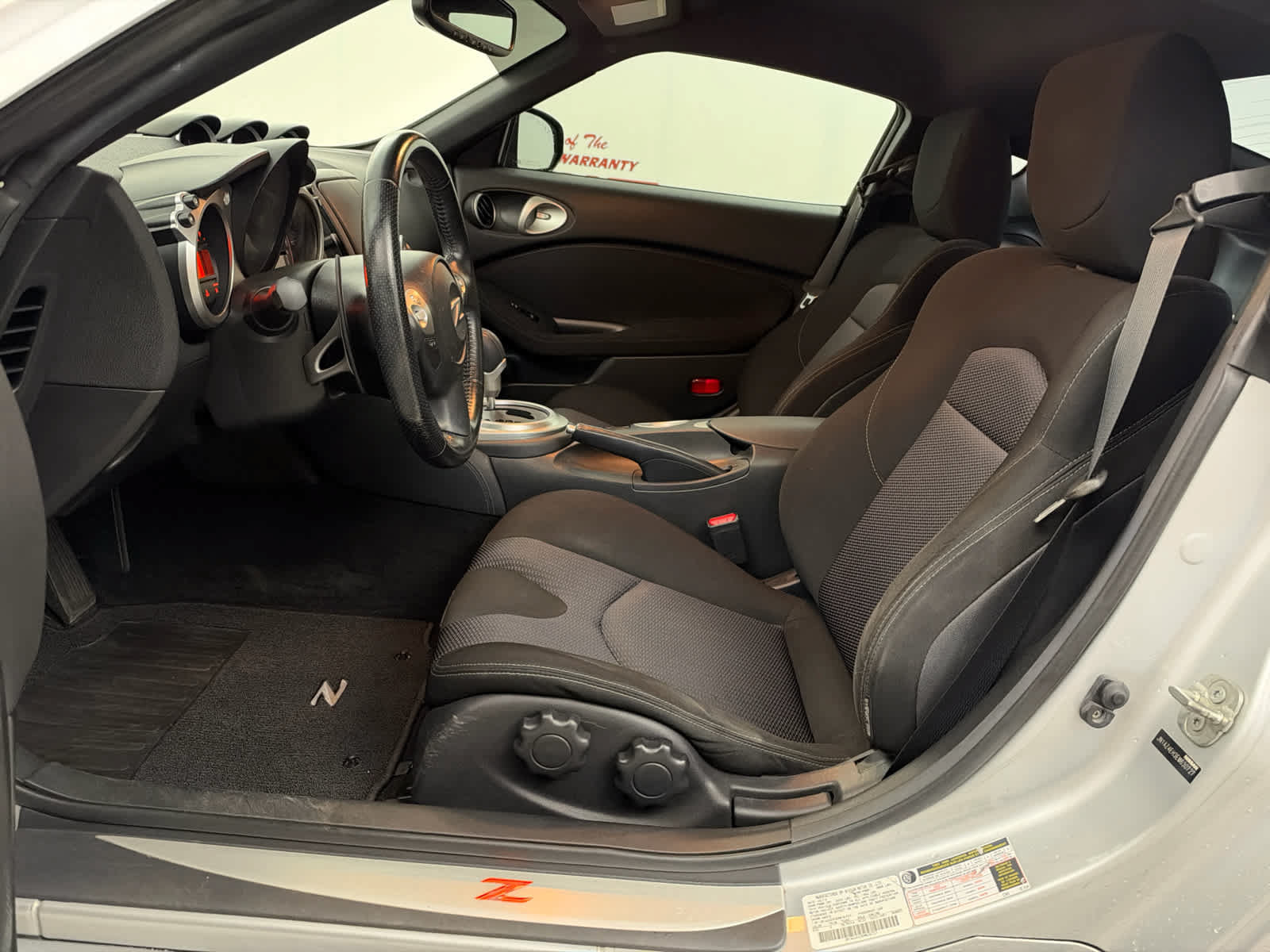 Used 2014 Nissan 370Z Coupe RWD image 14