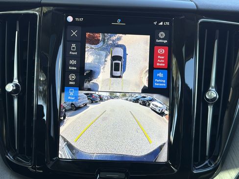 Certified 2025 Volvo XC60 B5 Plus w/ Climate Package image 25