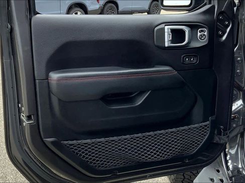 Used 2019 Jeep Wrangler Unlimited Rubicon w/ LED Lighting Group image 21