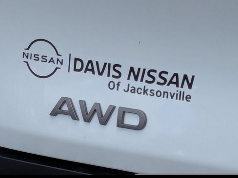 New 2025 Nissan Murano SL w/ Cargo Package AWD/4WD image 10
