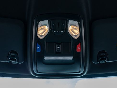 Used 2024 RAM 3500 Tradesman w/ Chrome Appearance Group image 30