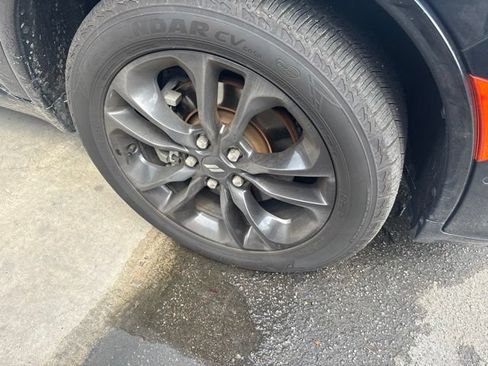 Used 2022 Dodge Durango R/T RWD image 4