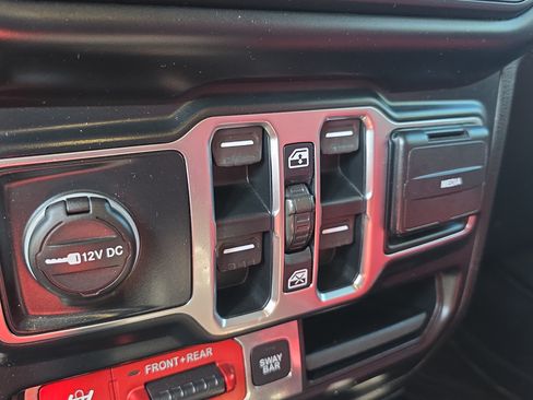 Used 2020 Jeep Wrangler Unlimited Rubicon AWD/4WD image 31