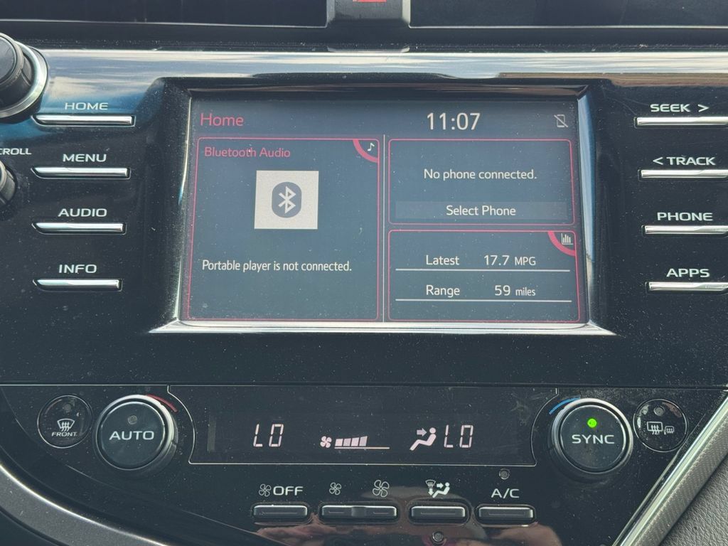 Certified 2018 Toyota Camry XSE FWD image 21