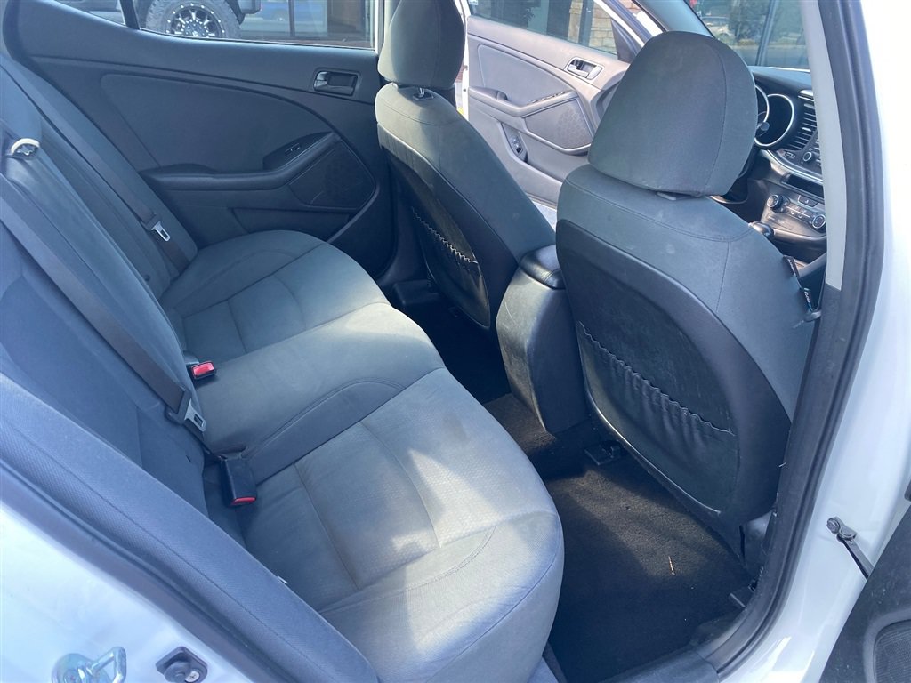 Used 2015 Kia Optima LX FWD image 12