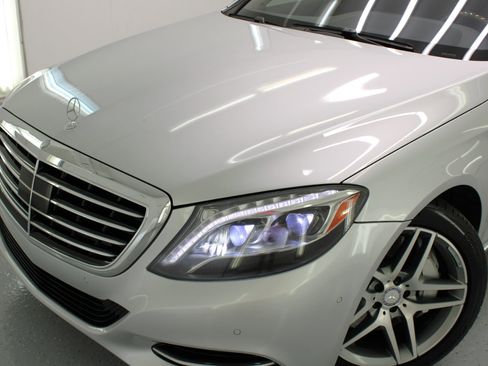 Used 2014 Mercedes-Benz S 550 Sedan image 17
