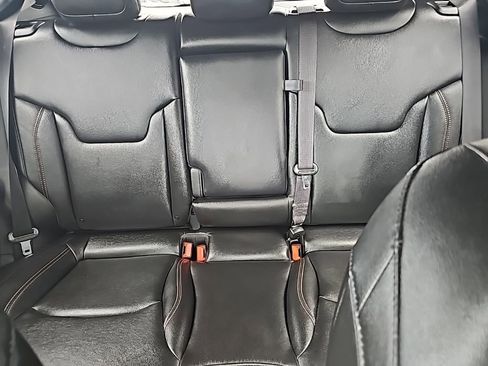 Certified 2024 Jeep Compass Limited image 33